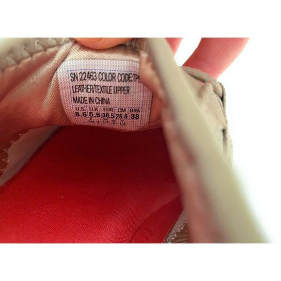 Skechers Women’s 8.5 Relaxed Fit Memory Foam Taupe Pink Slip‎ On Shoes Sneakers - Picture 9 of 10